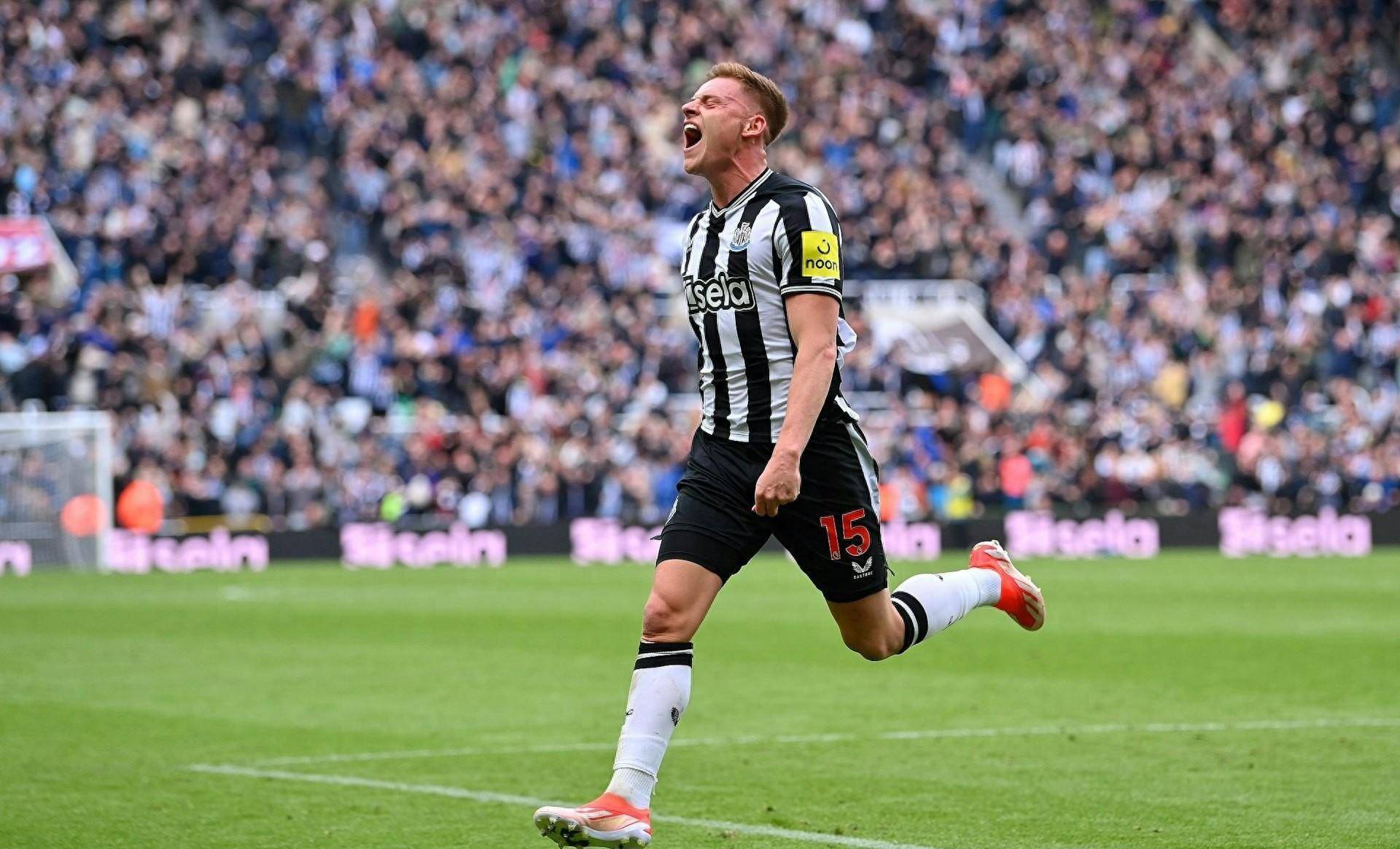 AYXapp下载-贝尔纽卡斯尔城门将扑出点球，舍得帮助球队获胜的简单介绍