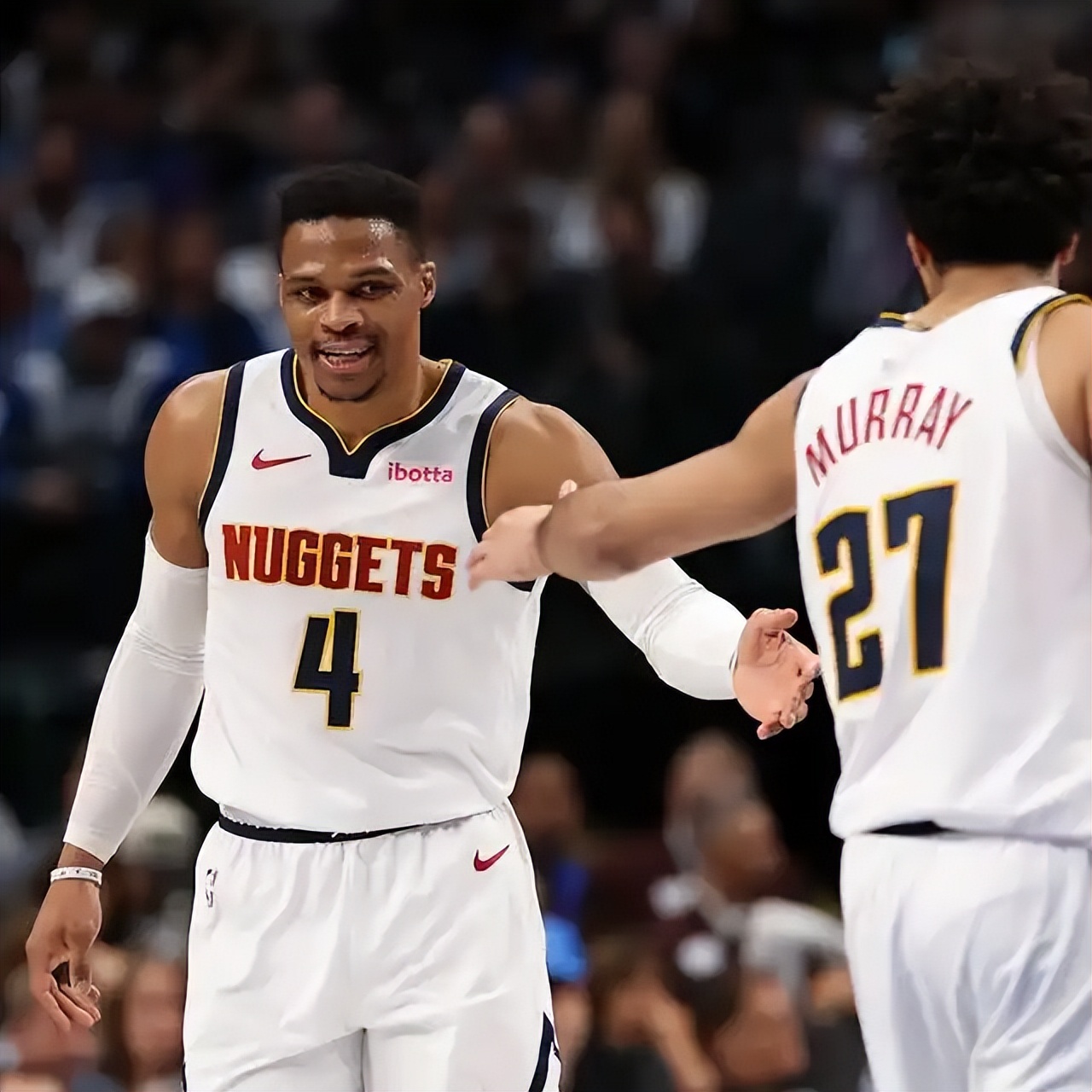 雄鹿客场力克开拓者，约翰斯逊全场精彩表现战胜对手的简单介绍