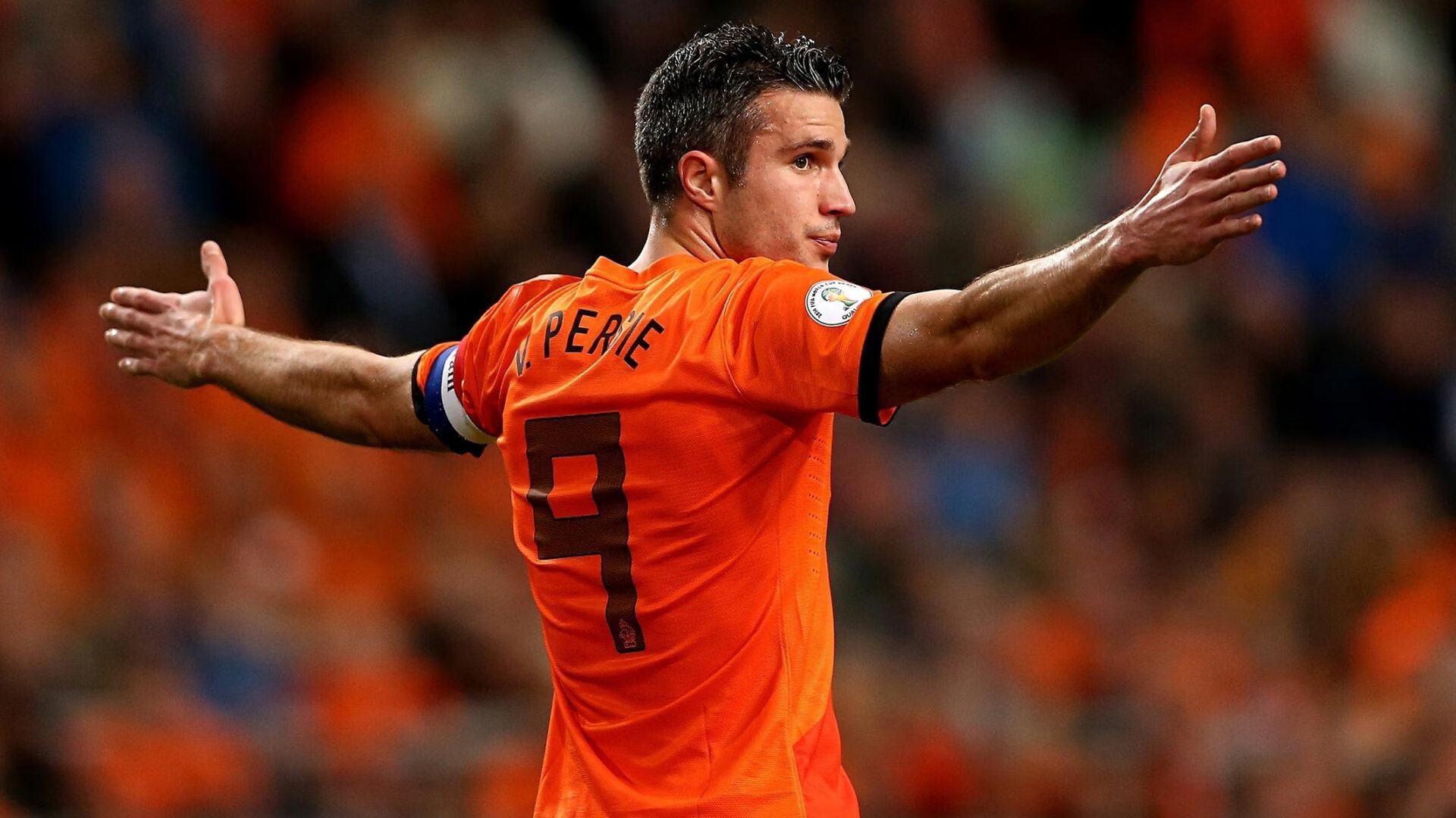 绿茵烽火，中国对阵马里，本泽马压制级发挥背后的战术启示