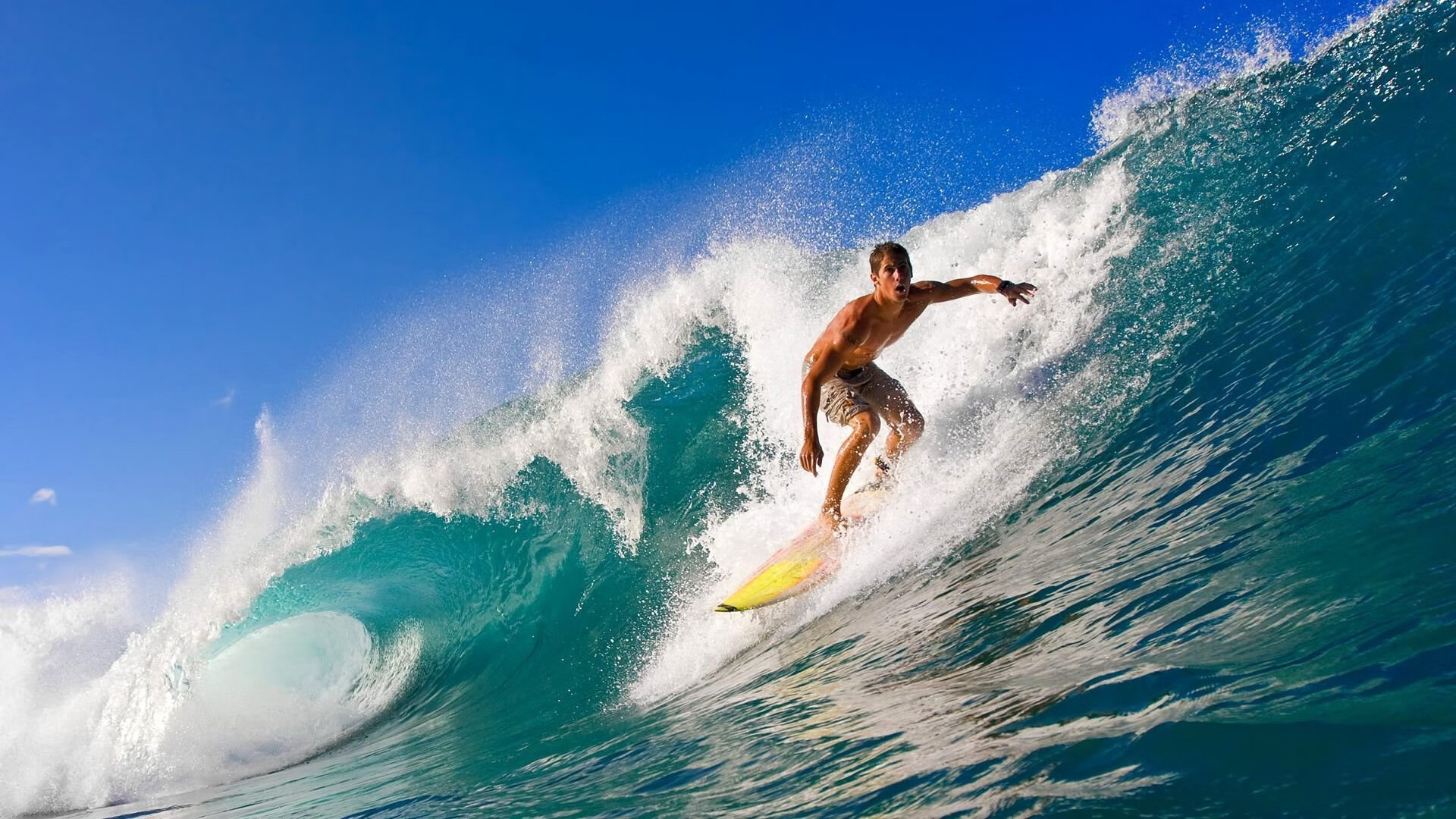 戈贝尔擎天柱式统治,快船以窒息防守强行终结勇士时代