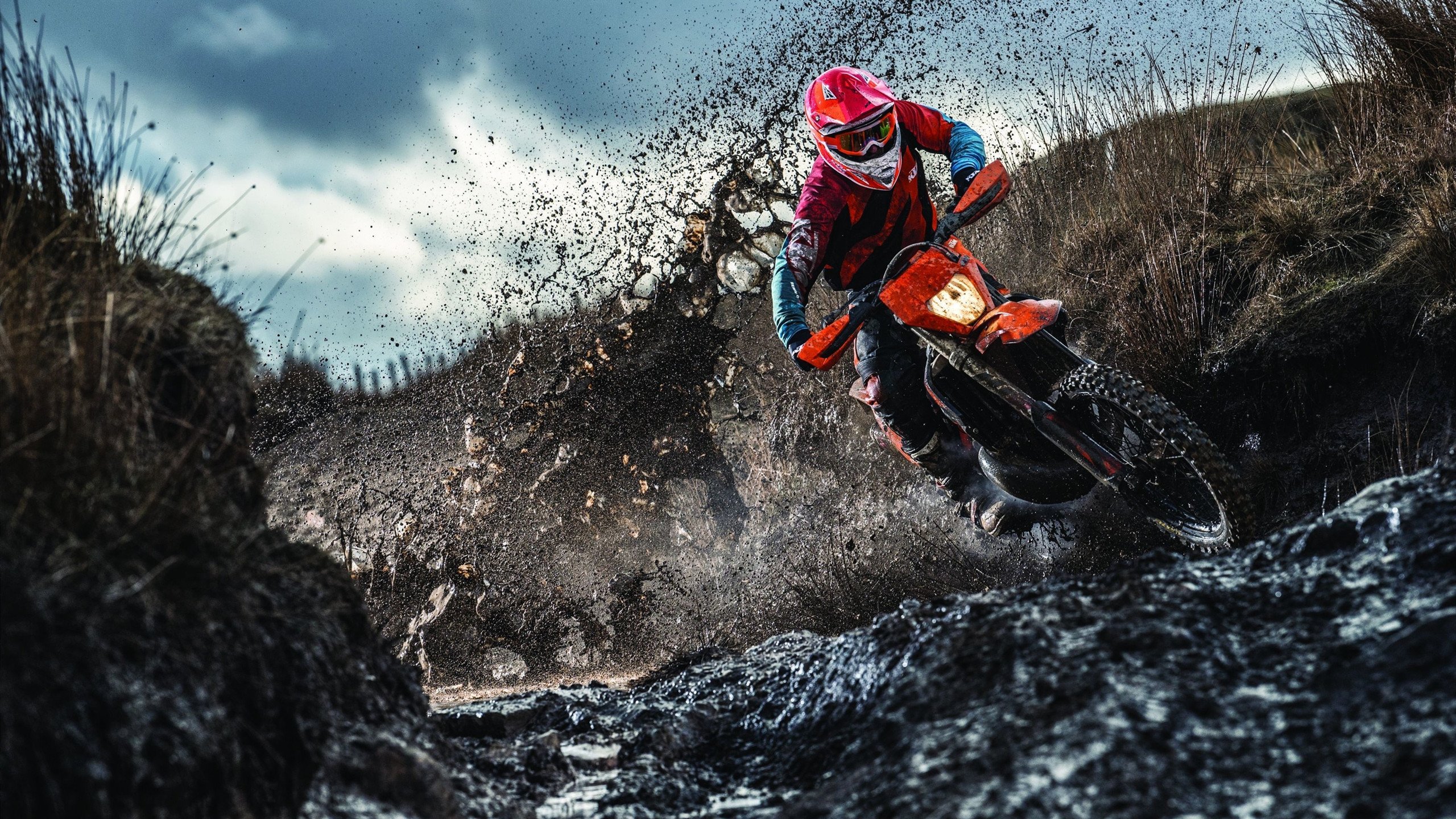 爱游戏tv-北欧风暴席卷南美防线，黄喜灿独舞，冰岛力克秘鲁书写战术传奇